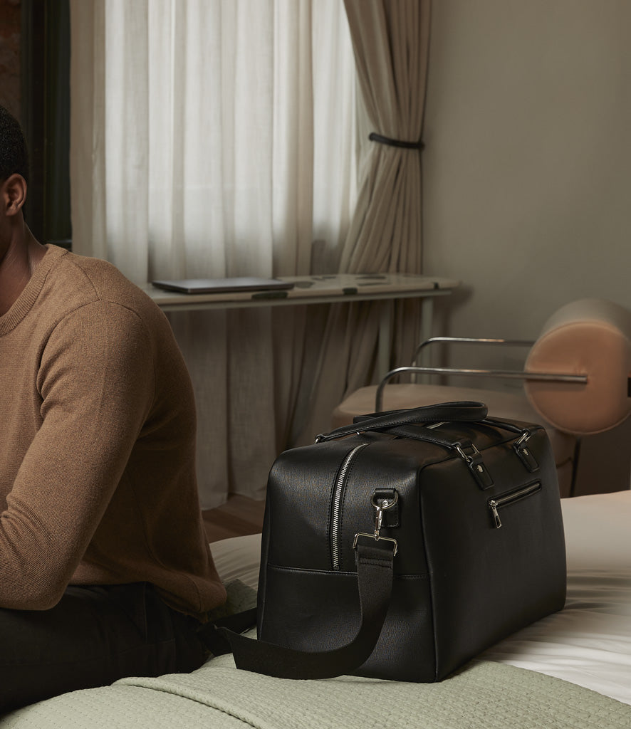 William & Joseph Weekender Bag - Black faux leather